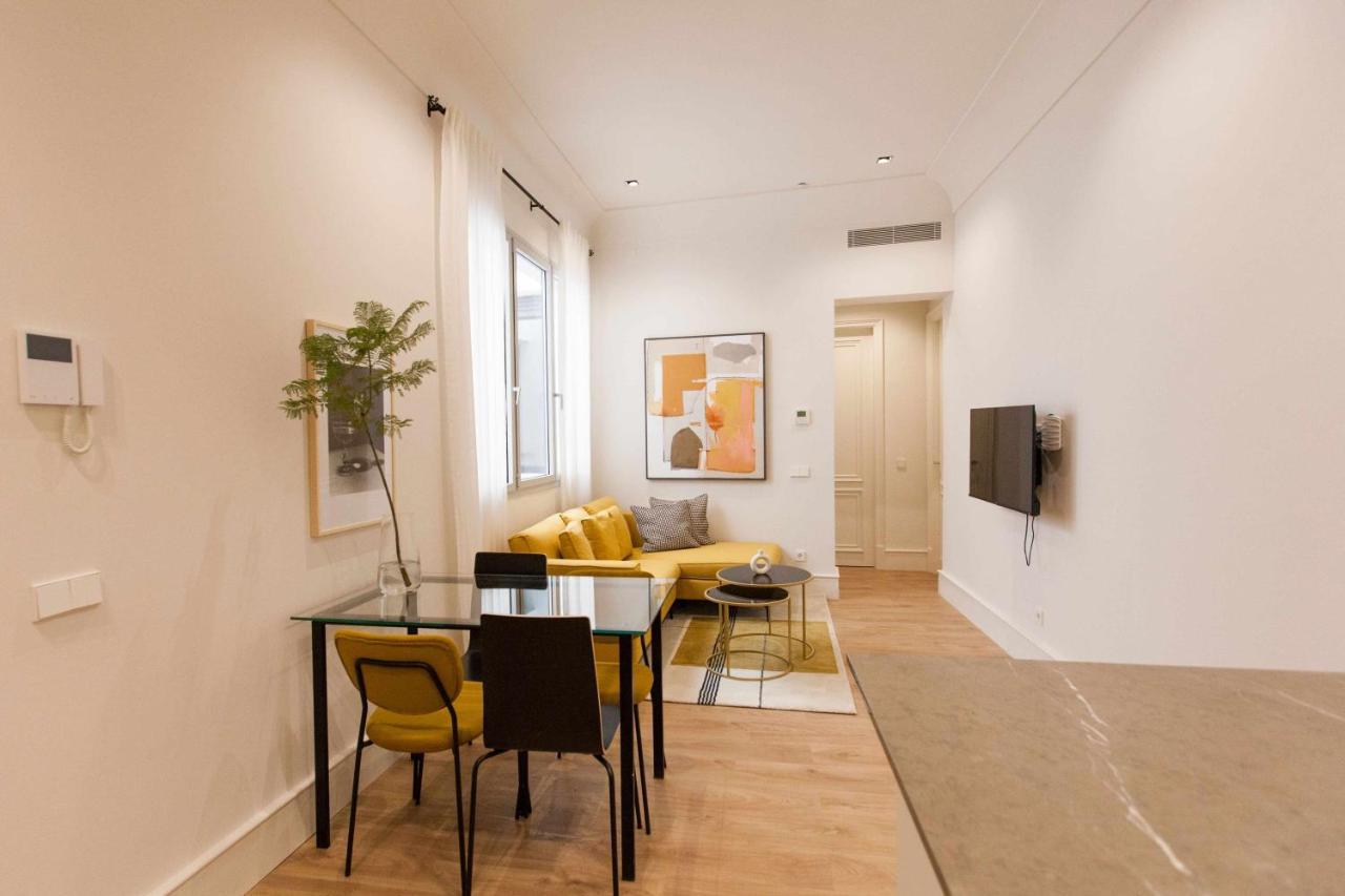 Isg Apartments Cedaceros 12 Севілья Екстер'єр фото