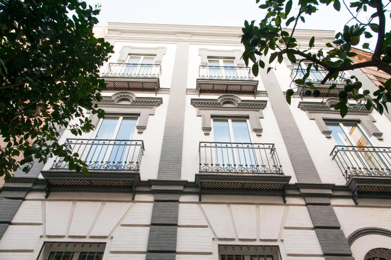 Isg Apartments Cedaceros 12 Севілья Екстер'єр фото