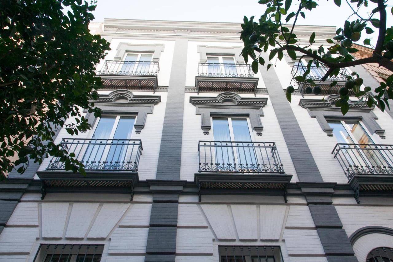 Isg Apartments Cedaceros 12 Севілья Екстер'єр фото
